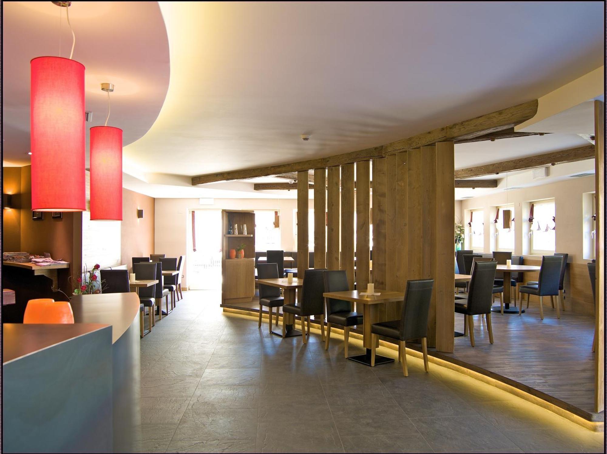 Hotel Garni Vittoria Fiera Di Primiero Extérieur photo
